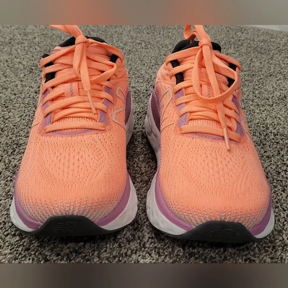New Balance Fresh Foam x 840 Women's Size 5 B Peach/Purple Running Shoes
