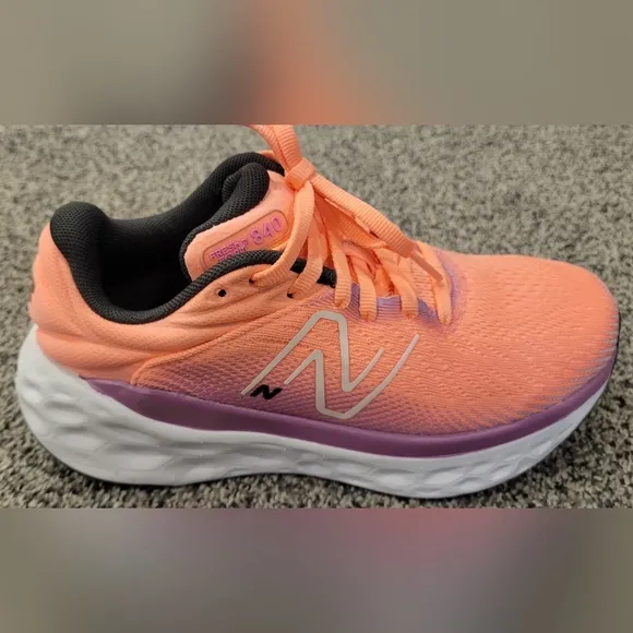 New Balance Fresh Foam x 840 Women's Size 5 B Peach/Purple Running Shoes