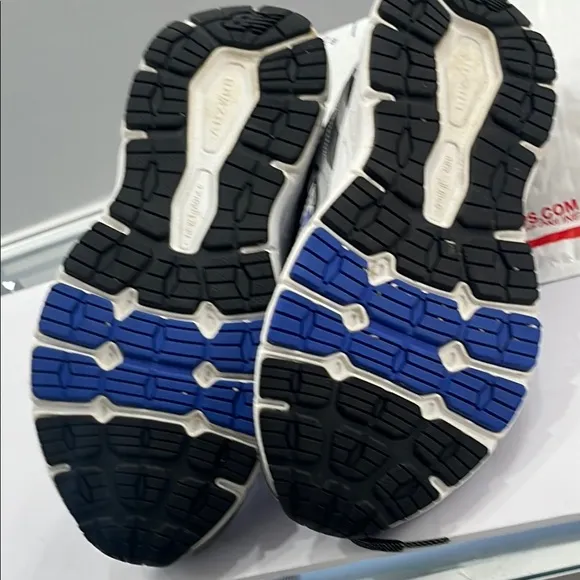 New Balance Gray and Blue Athletic Shoes with Breathable Mesh