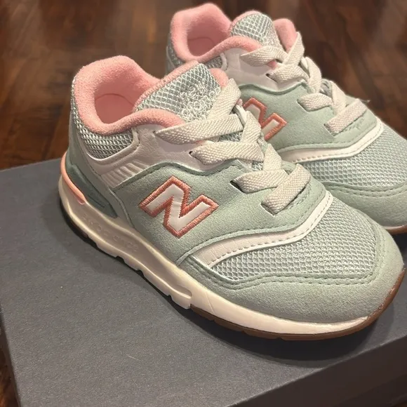 New Balance Sneakers - Toddler