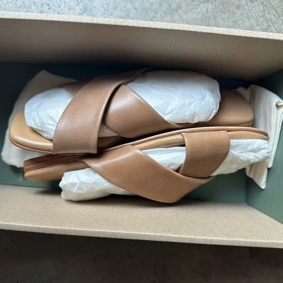 NEW IN BOX Nisolo Catalina Slide Sandal in Almond, Size 7.5