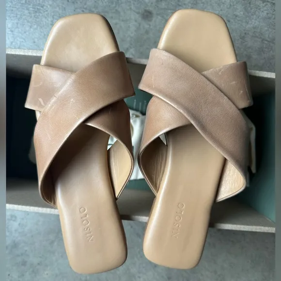 NEW IN BOX Nisolo Catalina Slide Sandal in Almond, Size 7.5