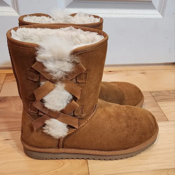 New in damaged box Koolaburra Ugg Chesnut Victoria Short boots 7