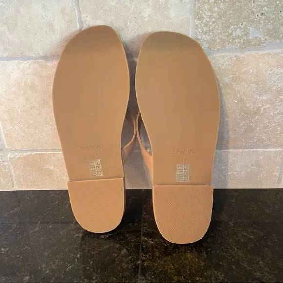 NEW Johnny Was‎ Jenna Thong Sandals Size 10 Flip Flops Floral Tan