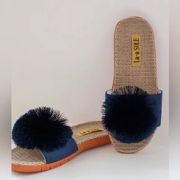 NEW! LA-a SOLE Red Fringe Playful Unique Pom Pom Sandals 8 9