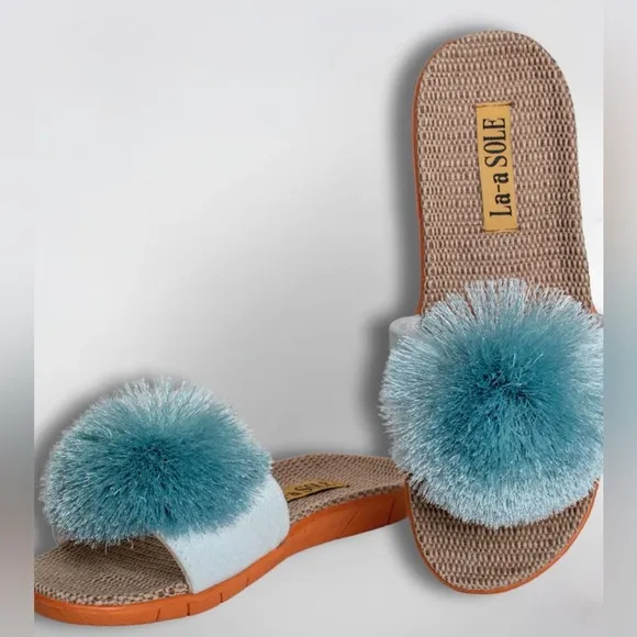 NEW! LA-a SOLE Red Fringe Playful Unique Pom Pom Sandals 8 9