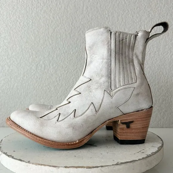 NEW Lane CHELSEA Womens Cowboy Boots 8 Western White Short Ankle Cowgirl Bootie