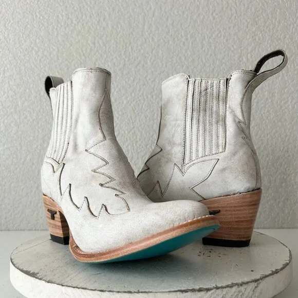 NEW Lane CHELSEA Womens Cowboy Boots 8 Western White Short Ankle Cowgirl Bootie