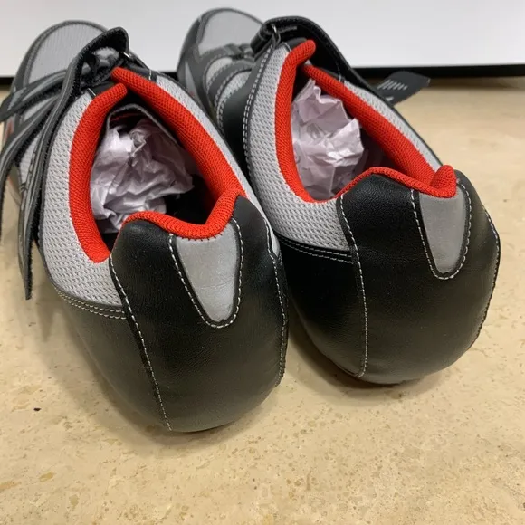 New Men’s Venzo cycling or spinning shoes 🚴‍♂️
