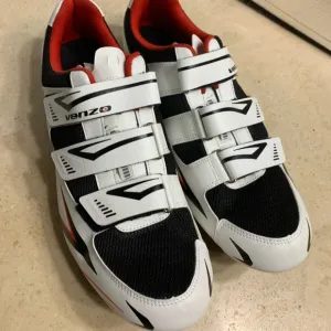 New men’s venzo cycling/ spin shoes 🚵‍♀️
