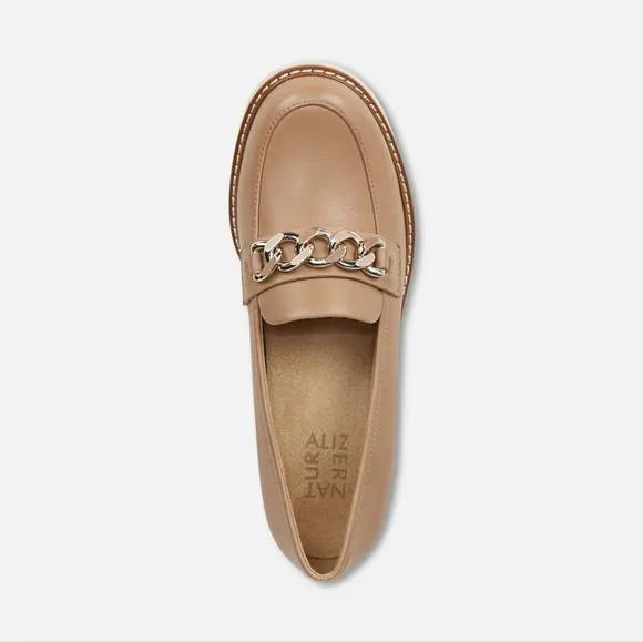 New Naturalizer DESI Taupe Cream Light Brown leather LOAFER gold chain penny 8
