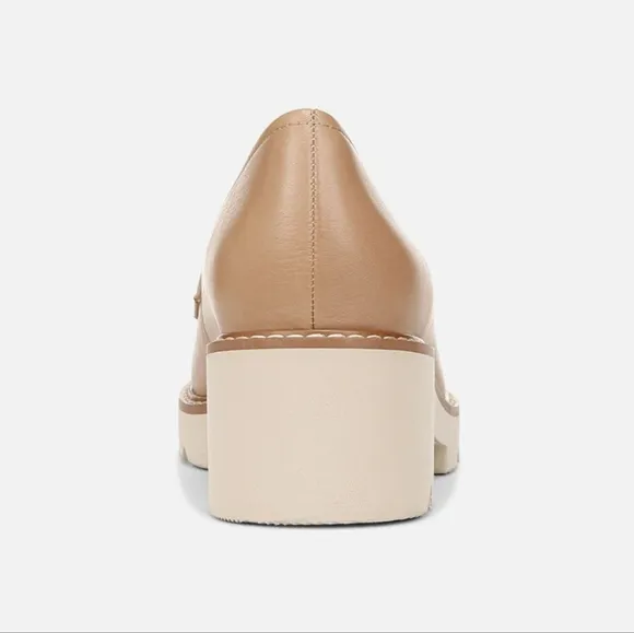 New Naturalizer DESI Taupe Cream Light Brown leather LOAFER gold chain penny 8