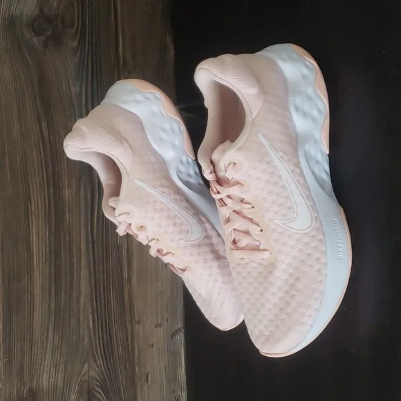 New Nike Renew Ride Peach Pink White Sneakers Lightweight Casual Walking Shoes