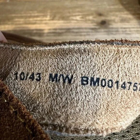 New NWOB Mens Born Bermuda Brown‎ Suede Comfort Flip Flops Sandals Size 10 M