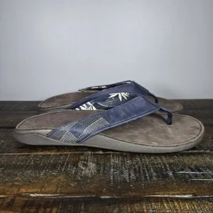 NEW OluKai Tuahine Mens Size 8 Beach Flip Flops Sandals Leather Blue Brown