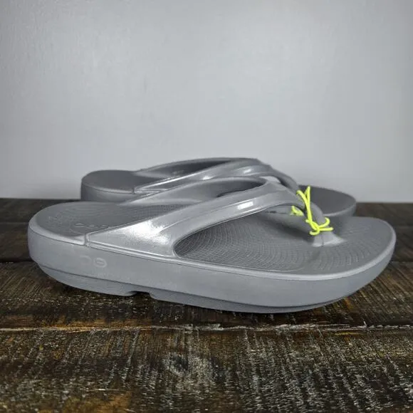 NEW Oofos Oolala Womens Size 6 Recovery Slip-On Flip Flops Sandals Slate Grey
