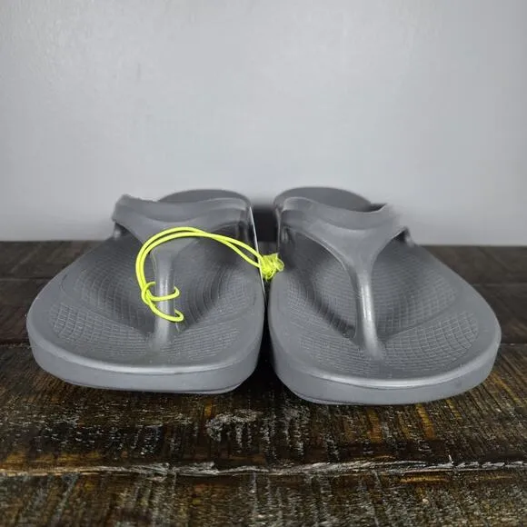 NEW Oofos Oolala Womens Size 6 Recovery Slip-On Flip Flops Sandals Slate Grey