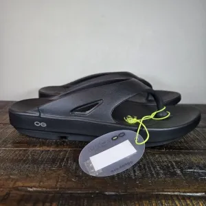 NEW Oofos Ooriginal Mens Size 12 Recovery Slip-On Flip Flops Beach Sandals Black