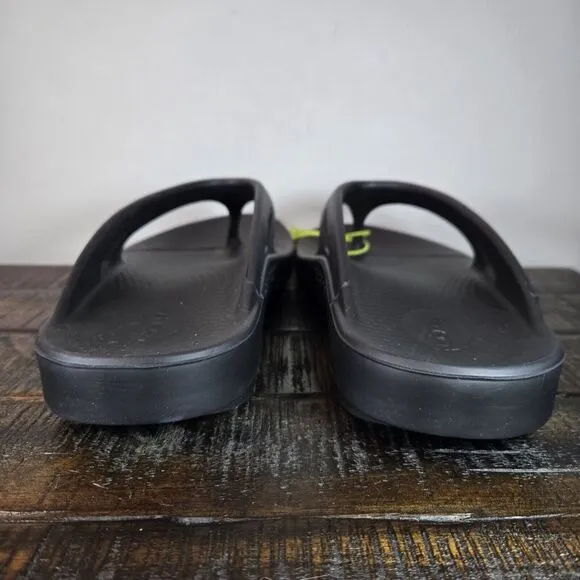 NEW Oofos Ooriginal Mens Size 12 Recovery Slip-On Flip Flops Beach Sandals Black