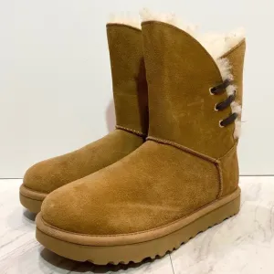 New! UGG Constantine Chestnut Short Boots 6
