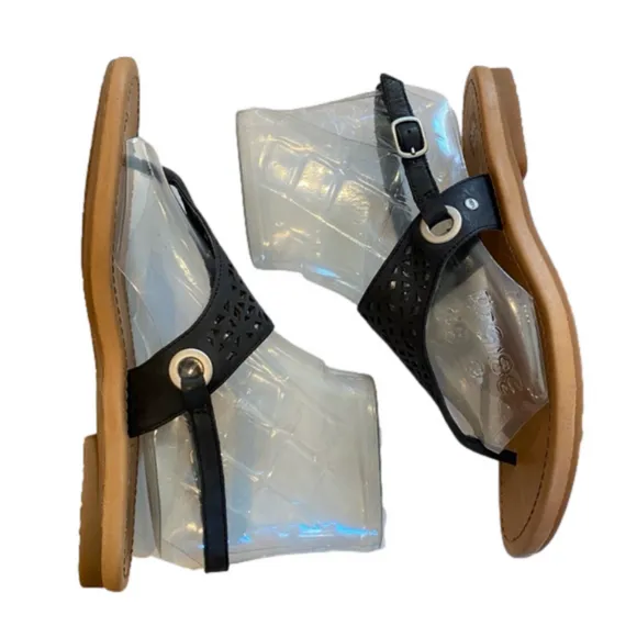 NEW Ugg Leather Laser Cut Thong Sandals
