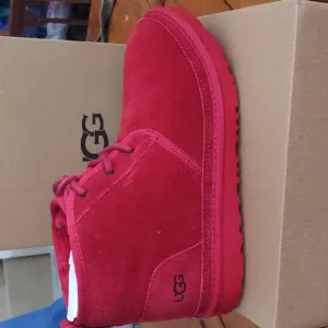 New ugg red short laced booties sz 6 chukka boots