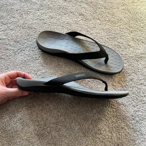 New Vionic 44Wave Black Men’s Size 13 Black Thong Flip Flops Sandals