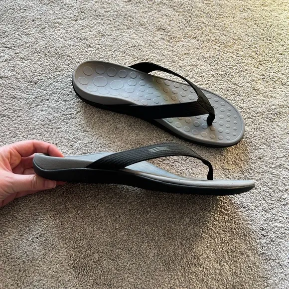 New Vionic 44Wave Black Men’s Size 13 Black Thong Flip Flops Sandals