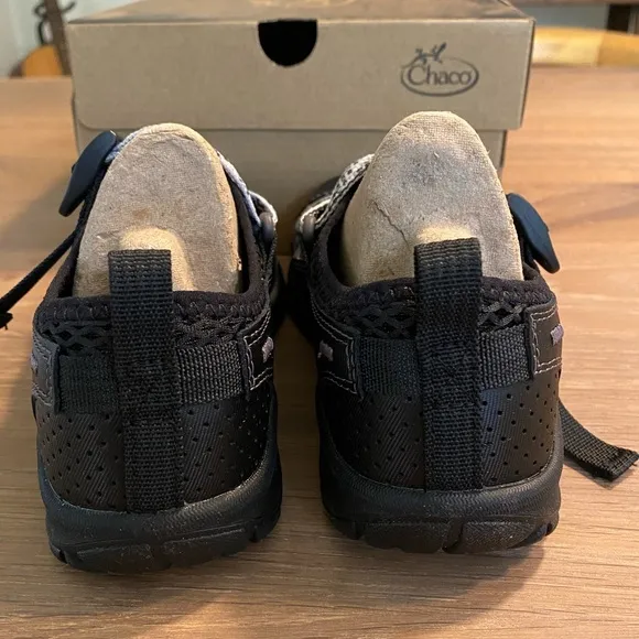 New w/box Chaco Odyssey kids size 2