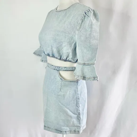 New We Wore What Matching Set Denim Cut Out Waist Mini Skirt &amp; Crop Top Size XS