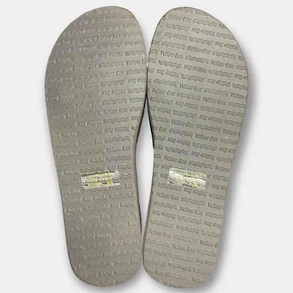 NEW Yellow Box Stormy Rhinestone Flip Flops Brown Coco Size 8.5