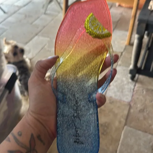 NIB BETSEY JOHNSON Women's Berry Novelty Jelly Flip Flop Sandals