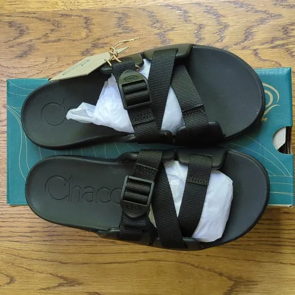 NIB Chaco Chillos Slide Sandals Black Adjustable Strap Sandal Kids Size 4