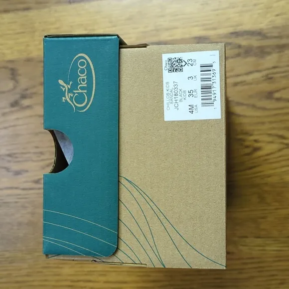 NIB Chaco Chillos Slide Sandals Black Adjustable Strap Sandal Kids Size 4