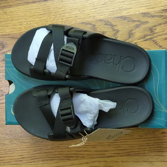 NIB Chaco Chillos Slide Sandals Black Adjustable Strap Sandal Kids Size 4