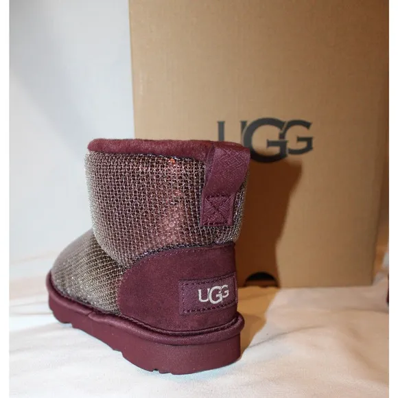 NIB UGG Classic Short Sequin Sparkle Boots Toddler Burgundy‎
