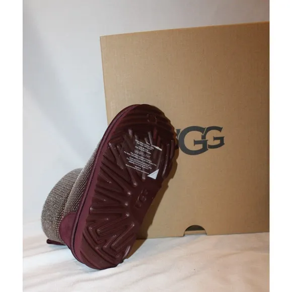 NIB UGG Classic Short Sequin Sparkle Boots Toddler Burgundy‎
