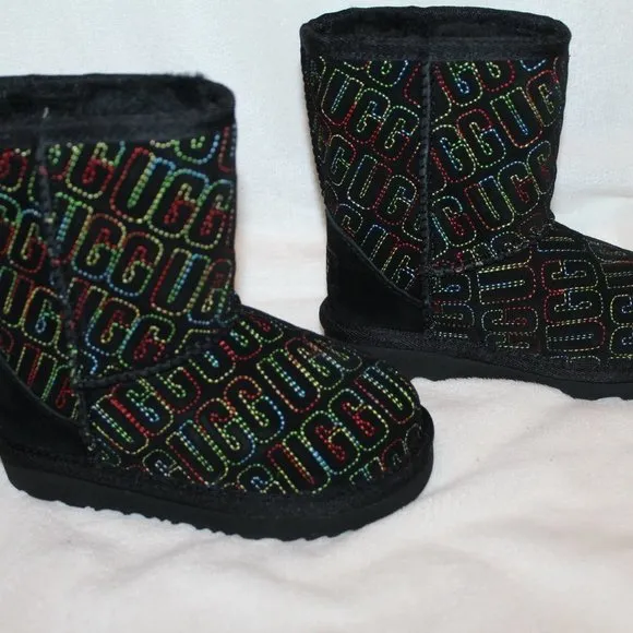 NIB‎ UGG TODDLER GIRL'S LOGO STITCH SUEDE SHEARLING BOOTS BLACK