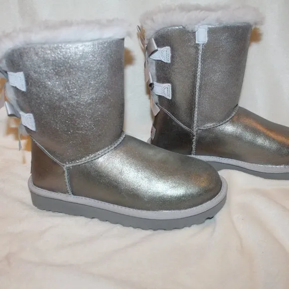 NIB UGG WOMEN'S CLASSIC SHORT GLISTEN SPARKLE BOW‎ BOOTS SILVER