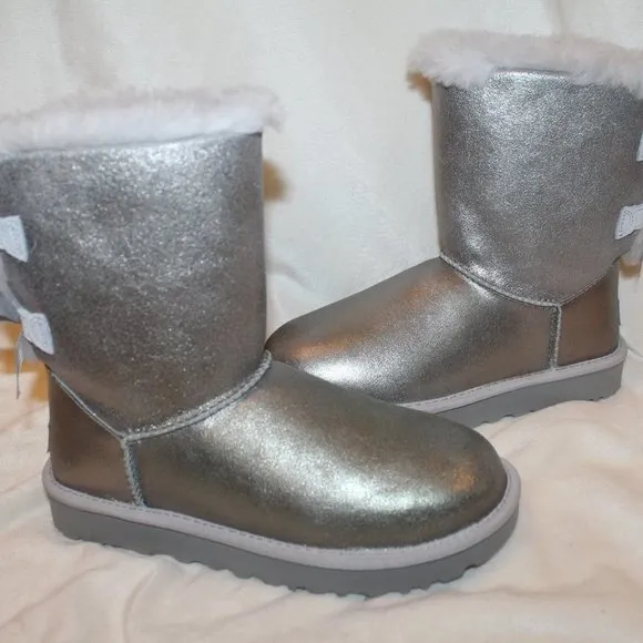 NIB UGG WOMEN'S CLASSIC SHORT GLISTEN SPARKLE BOW‎ BOOTS SILVER