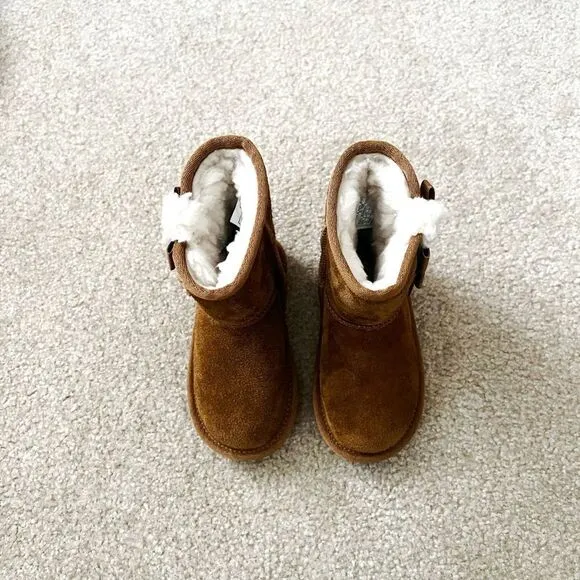 NIB Koolaburra by UGG Victoria Short Boots size 8