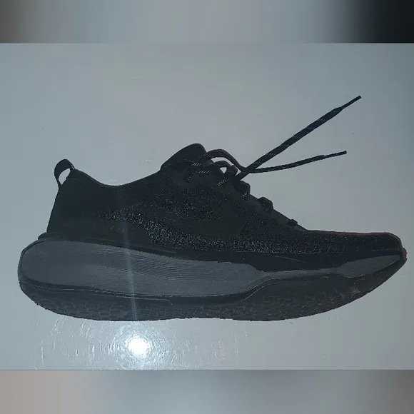 Nike 11 US Men's Invincible 3 Running Shoes ZoomX