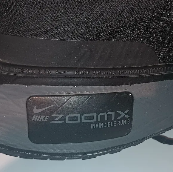 Nike 11 US Men's Invincible 3 Running Shoes ZoomX