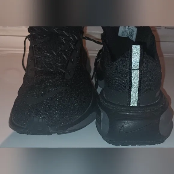 Nike 11 US Men's Invincible 3 Running Shoes ZoomX