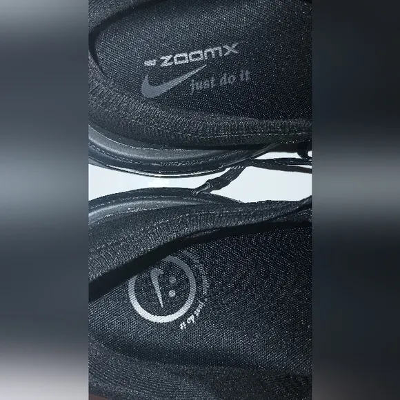 Nike 11 US Men's Invincible 3 Running Shoes ZoomX