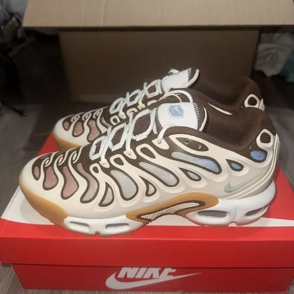Nike Air Max Plus Drift Phantom Cacao NIB. Men Size 6 women sz 7.5 FD4290-001