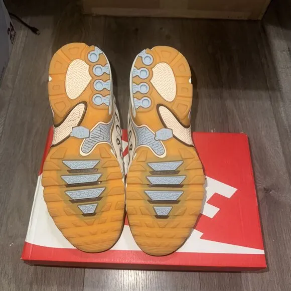 Nike Air Max Plus Drift Phantom Cacao NIB. Men Size 6 women sz 7.5 FD4290-001