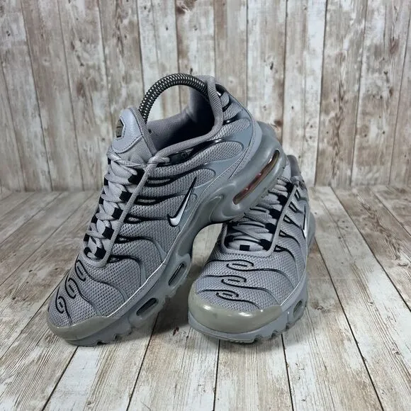 Nike Air Max Plus TN Wolf Grey Retro Sneakers OG 852630-021 Mens 6 wmns 7.5‎