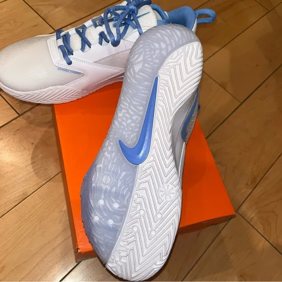 Nike Air Zoom Hyperace 3 Volleyball ShoeWomen 9.5Men 8