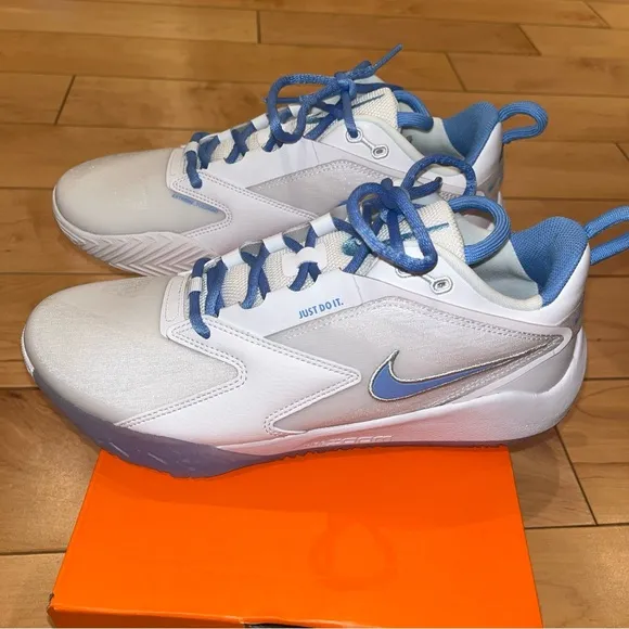Nike Air Zoom Hyperace 3 Volleyball ShoeWomen 9.5Men 8
